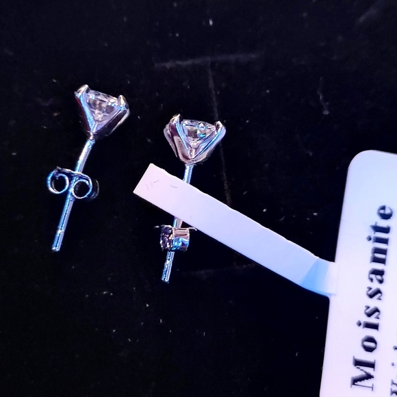 Moissanite Elegant Silver Stud Earrings #46 - Picture 2 of 3